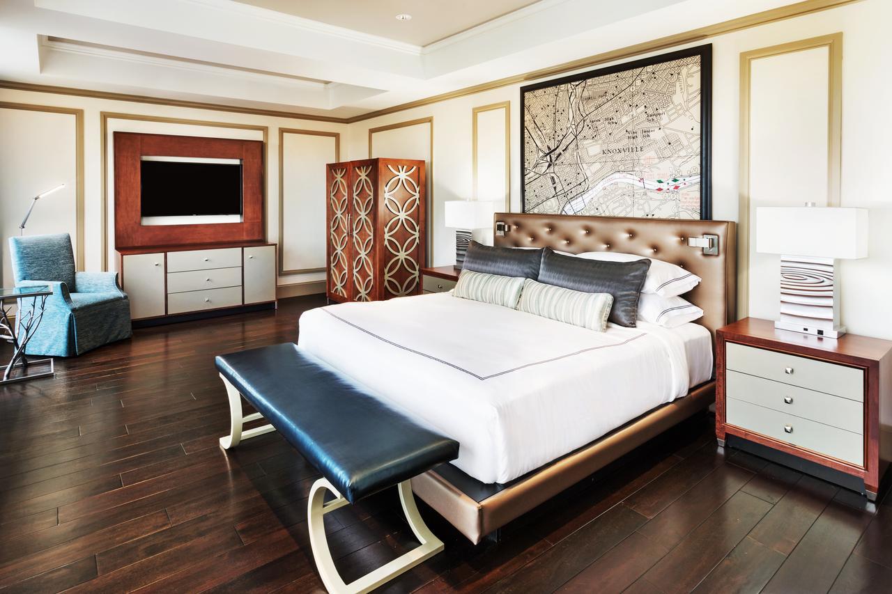 เดอะ เทนเนสเซียน โฮเต็ล Hotel น็อกซ์วิลล์ ภายนอก รูปภาพ